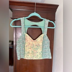 Urban Outfitters Crop Top sz Large